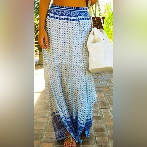 L’ATISTE | Maxi Skirt - Picture 16 of 16